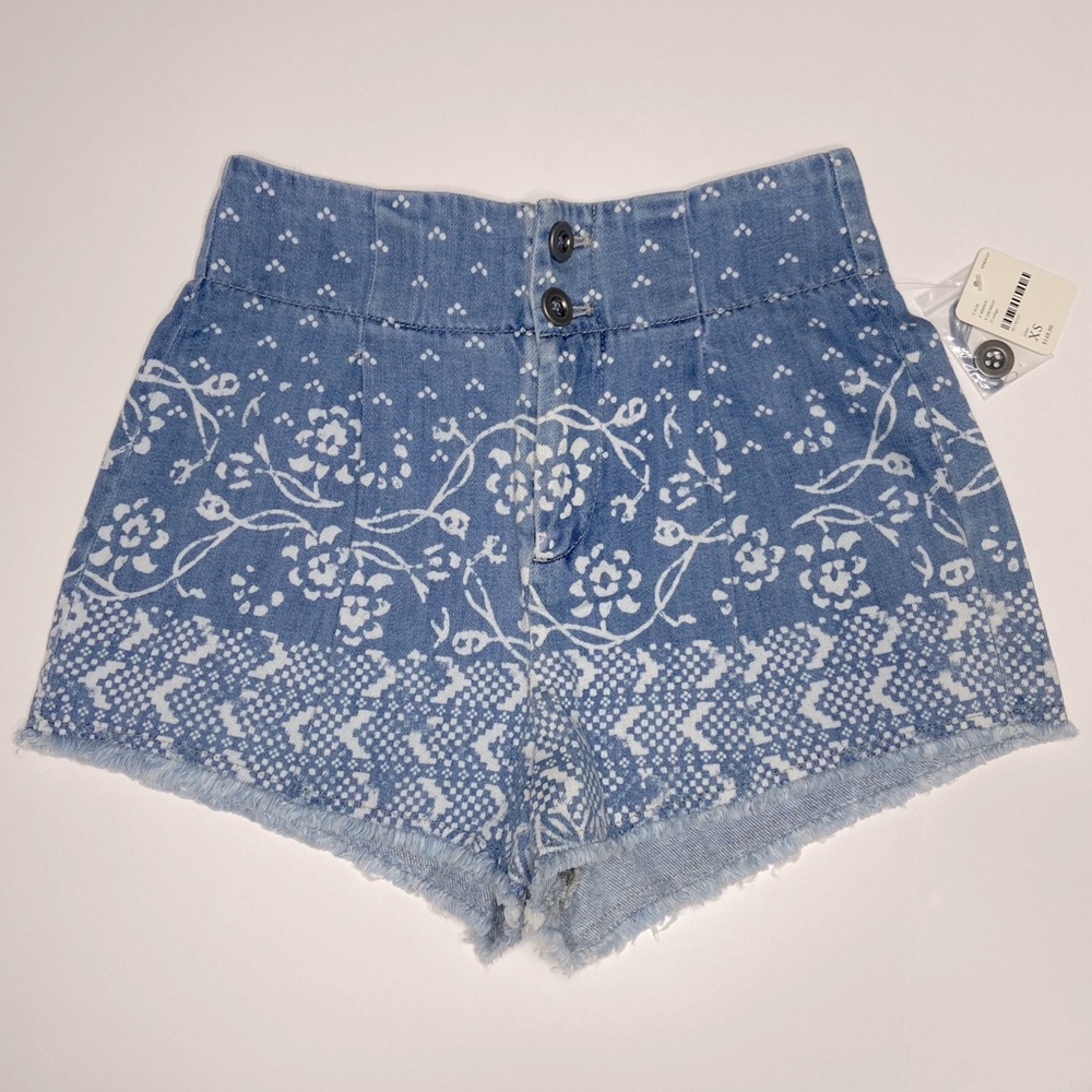 Free People BOHO Women’s Floral Distressed Shorts